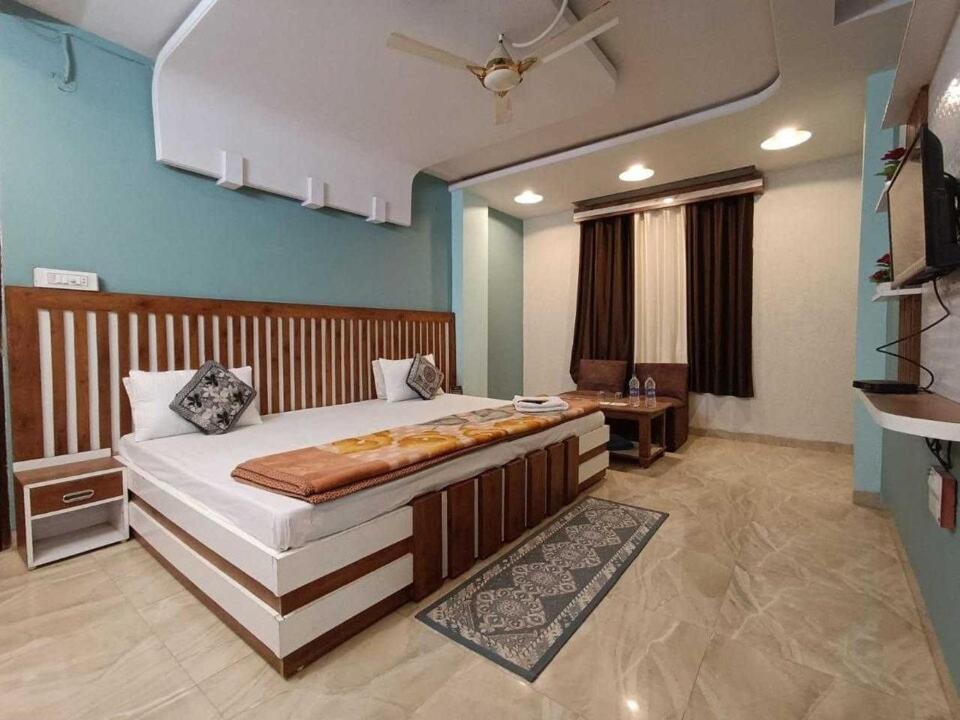 Spot On Pachmarhi Hills Hotel Exterior photo